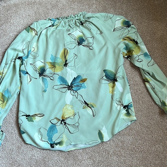 A New Day Green Floral Bishop Long Sleeve Blouse  Size Medium - Picture 6 of 8